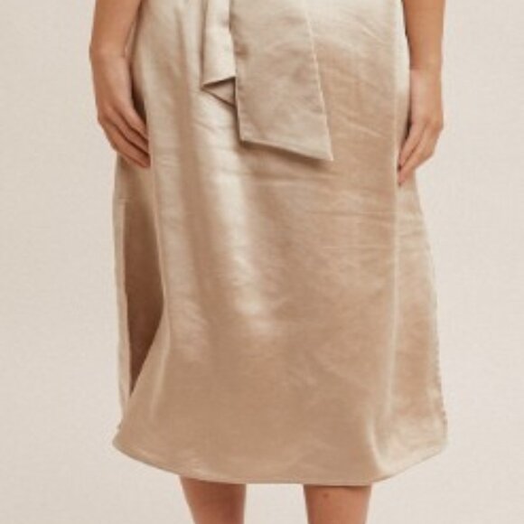 Champagne Hem & Thread V-Neck Satin Wrap Midi Dress - NWT - Picture 5 of 8